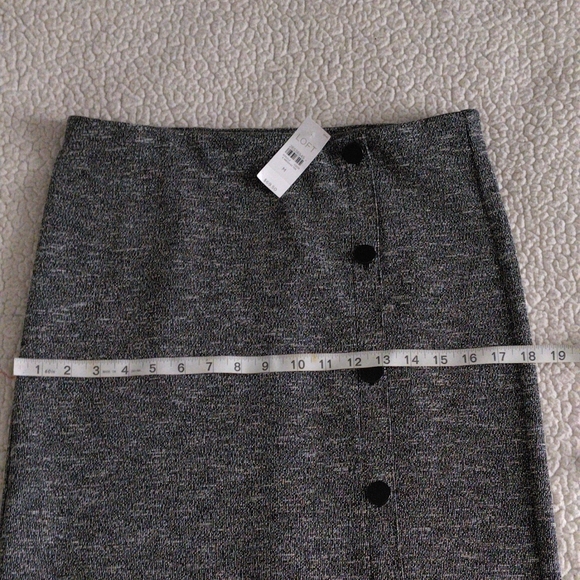 NWT Loft Medium Button Down Grey Pencil Skirt - Picture 8 of 12